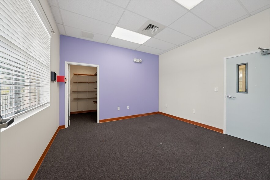 More Photos Of 3651 Virginia Ave, Fort Pierce Medical For Sale