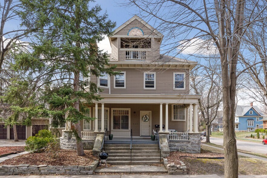 More Photos Of 197 Kent St, Saint Paul Multifamily For Sale