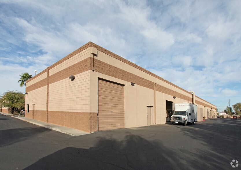 More Photos Of 1515 W Deer Valley Rd, Phoenix Industrial For Sale