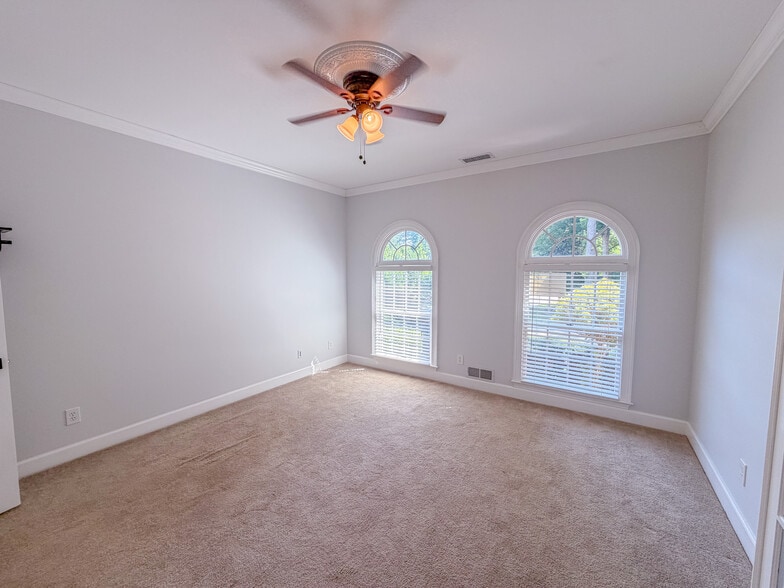 More Photos Of 2100 Gravel Springs Rd, Buford Medical For Sale