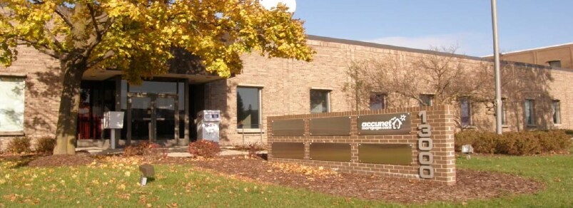 More Photos Of 13000 W Silver Spring Rd, Butler Flex For Lease