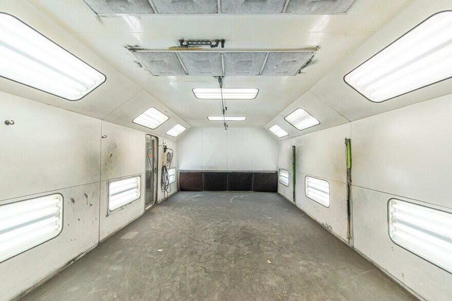 More Photos Of 202 US-46 Rt, Hackettstown Light Manufacturing For Sale