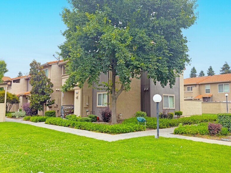 More Photos Of 4025-4065 Dale Rd, Modesto Apartments For Sale