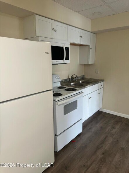 More Photos Of 546 W Main St, Plymouth Apartments For Sale