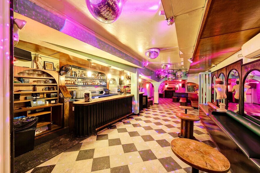 More Photos Of 152 Ludlow St, New York Apartments For Lease