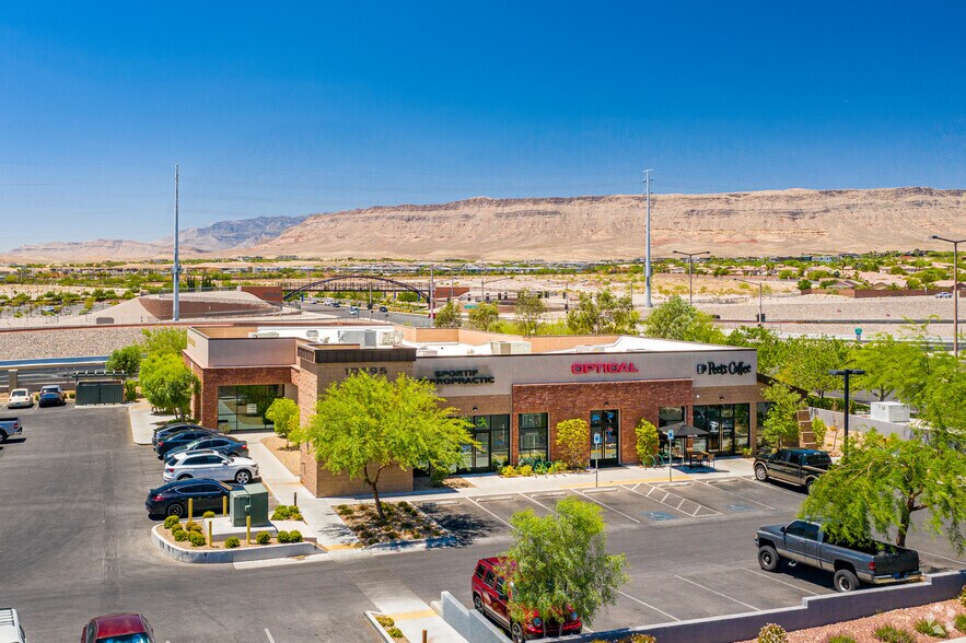 More Photos Of 10595 Discovery Dr, Las Vegas Storefront For Lease