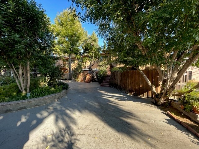 More Photos Of 6500 Shirley Ave, Reseda Apartments For Sale