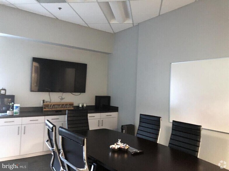 More Photos Of 4201 Northview Dr, Bowie Office For Lease