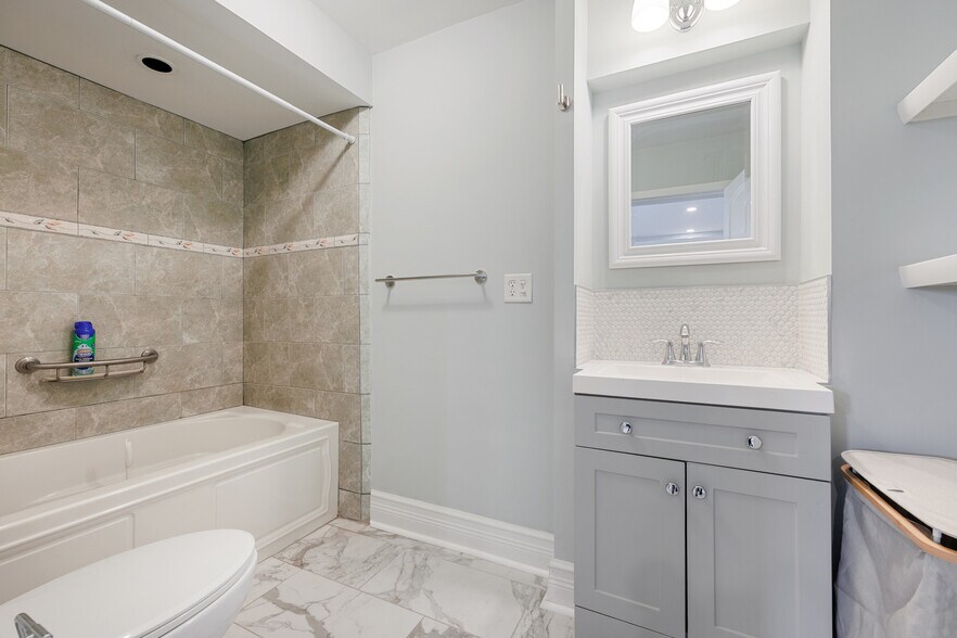 More Photos Of 112 Milton St, Lantana Apartments For Sale