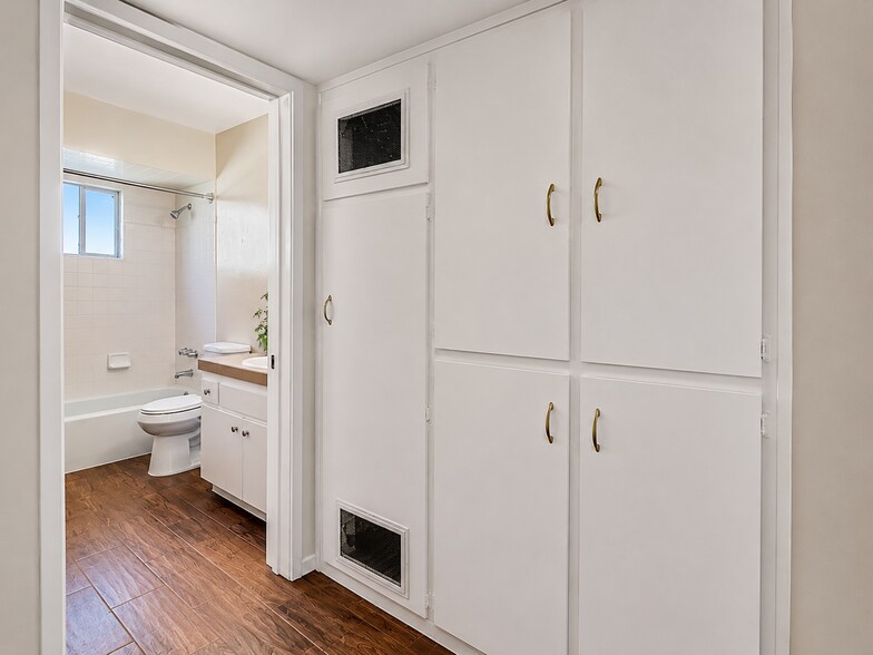 More Photos Of 4320 Columbus st, Bakersfield Multifamily For Sale