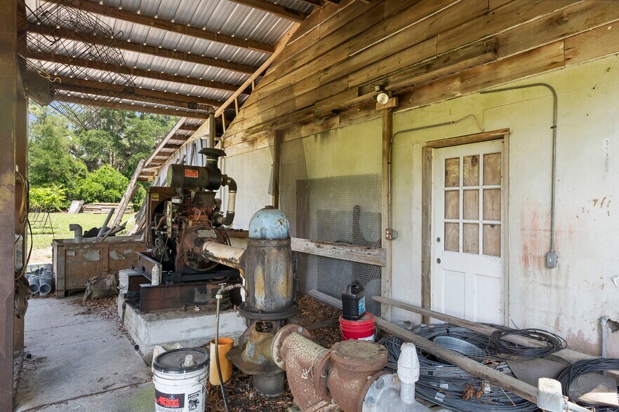 More Photos Of 1056 Reynolds Rd, De Leon Springs Specialty For Sale