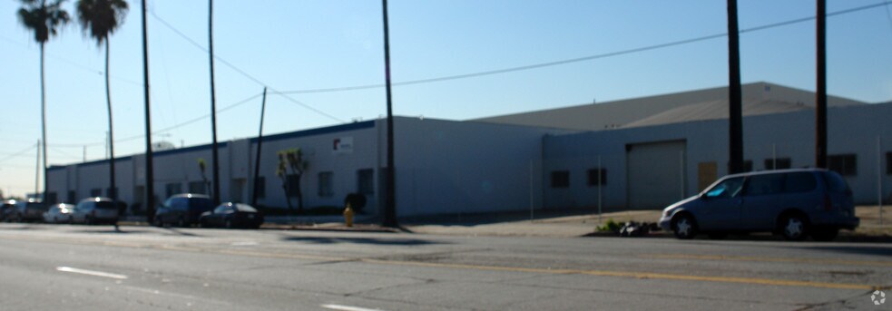 More Photos Of 18207 S Broadway, Gardena Warehouse For Lease