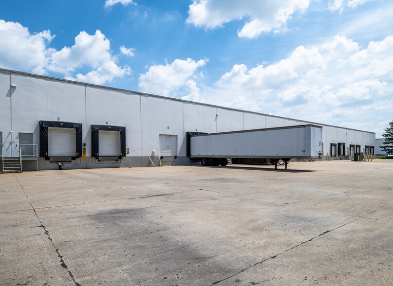 More Photos Of 7107 Industrial Rd, Florence Unknown For Lease