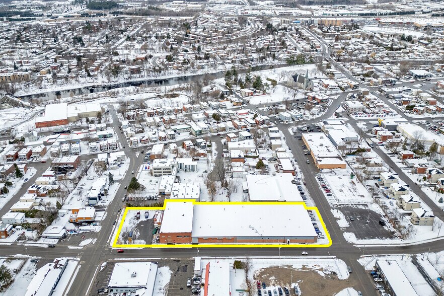 More Photos Of 262 Rue Scott, St-Jérôme Warehouse For Sale