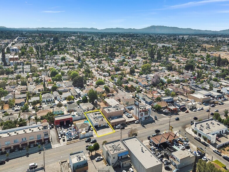 More Photos Of 6045-6047 Vineland Ave, North Hollywood Office For Sale