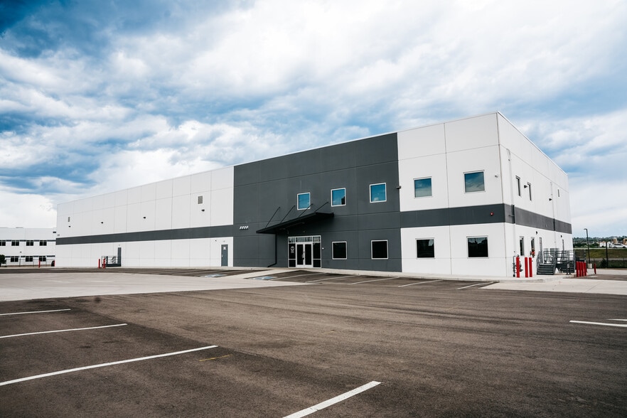 More Photos Of 1350 W 62nd Ave, Denver Warehouse For Lease