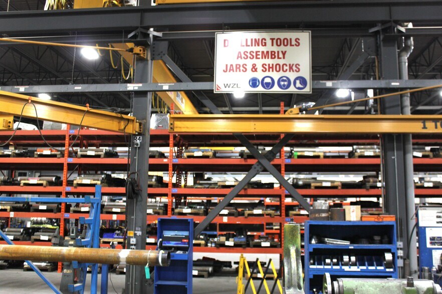 More Photos Of 3115 93 St NW, Edmonton Manufacturing For Sale