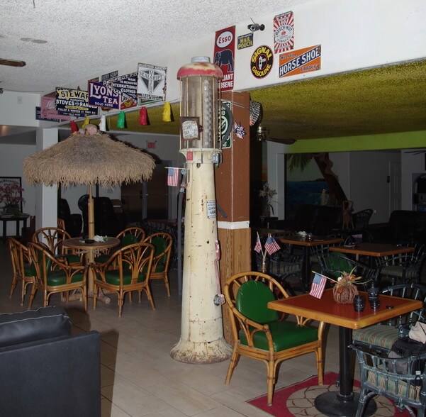 More Photos Of 2450 W Mesquite Ave, Pahrump Bar For Sale