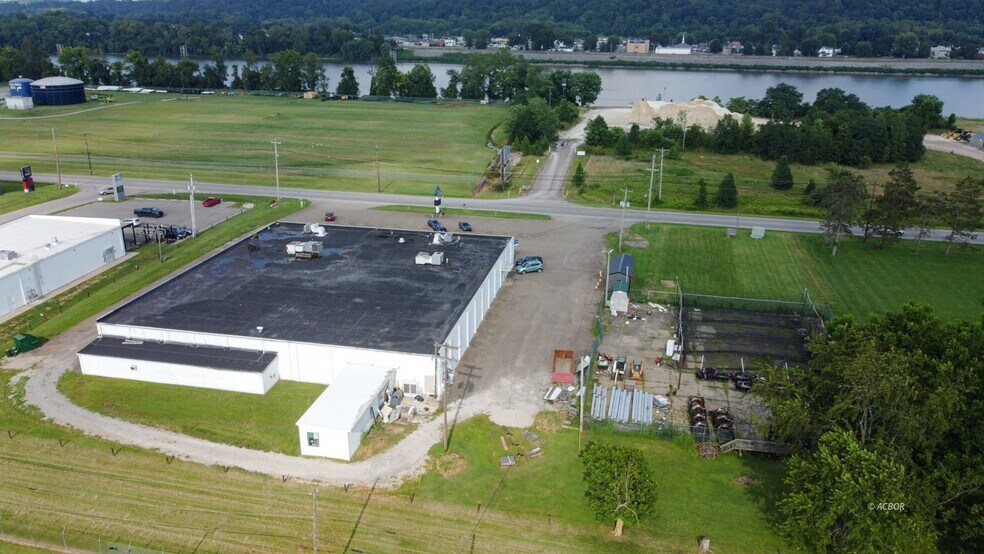 More Photos Of 1037 OH-7, Gallipolis Sports And Entertainment For Sale