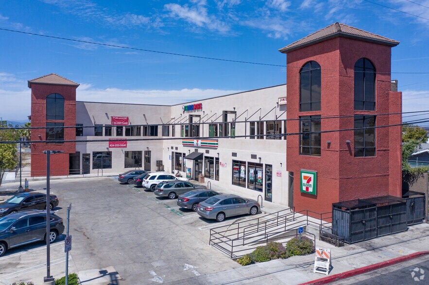 More Photos Of 5318 S Vermont Ave, Los Angeles Storefront Retail Office For Sale