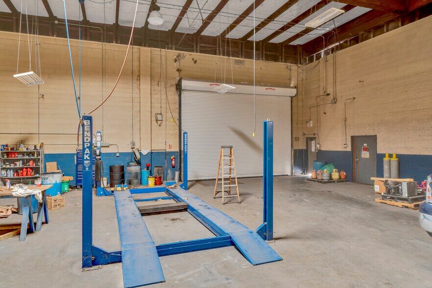 More Photos Of 2555 Cannon Ave, Chattanooga Manufacturing For Lease