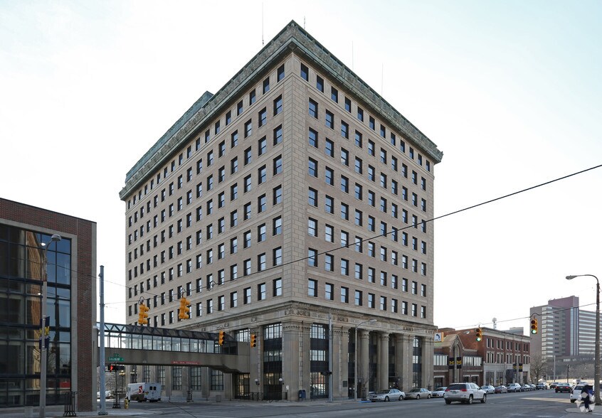 Primary Photo Of 432 N Saginaw St, Flint Office For Lease