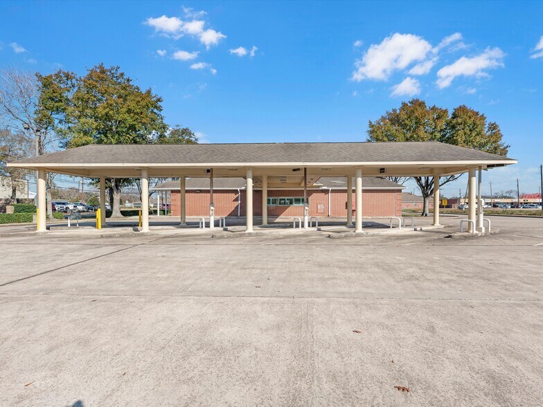 More Photos Of 910 Fairmont Pky, Pasadena Storefront Retail Office For Sale