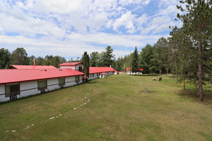 More Photos Of 9966 N State Road 27, Hayward Hotel For Sale