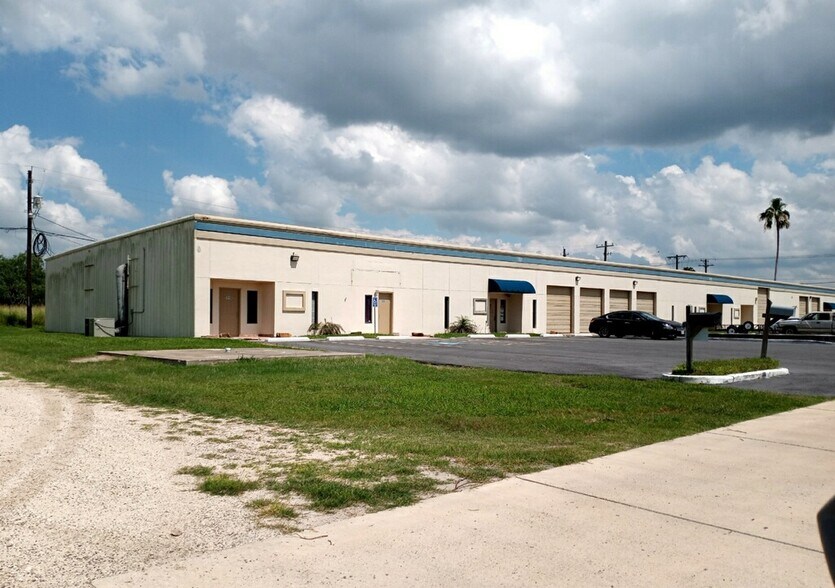 More Photos Of 1920 N Loop 499, Harlingen Showroom For Lease