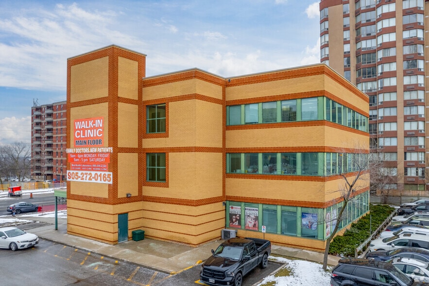 More Photos Of 3420 Hurontario St, Mississauga Medical For Lease