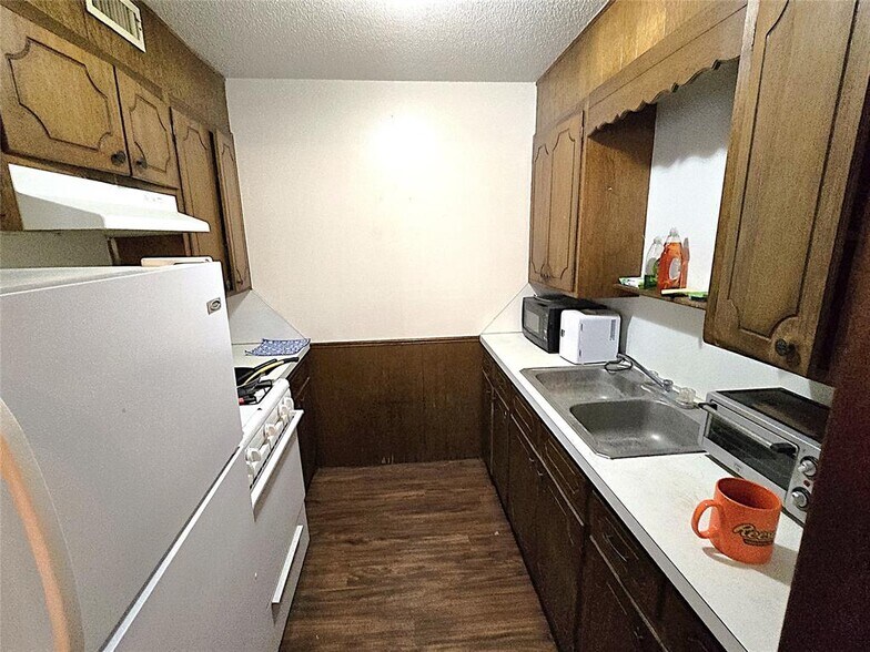 More Photos Of 415 Harmon Ave, Watonga Apartments For Sale
