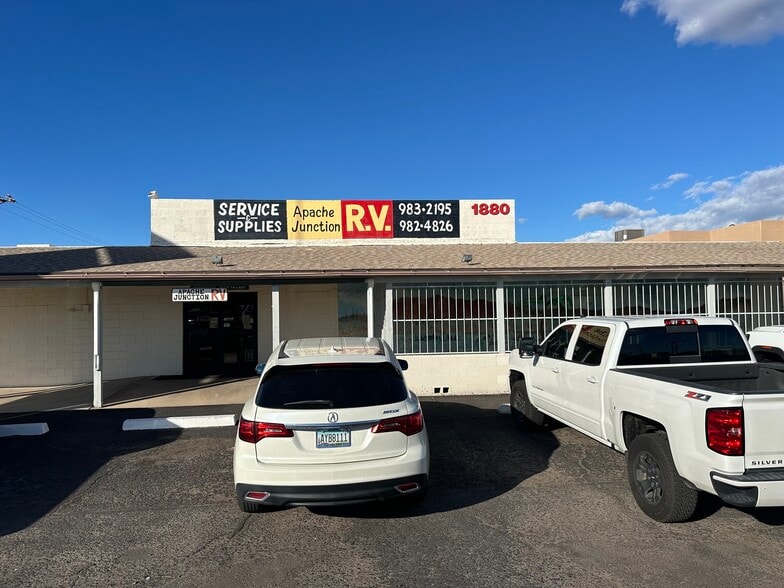More Photos Of 1880 W Apache Trl, Apache Junction Warehouse For Sale