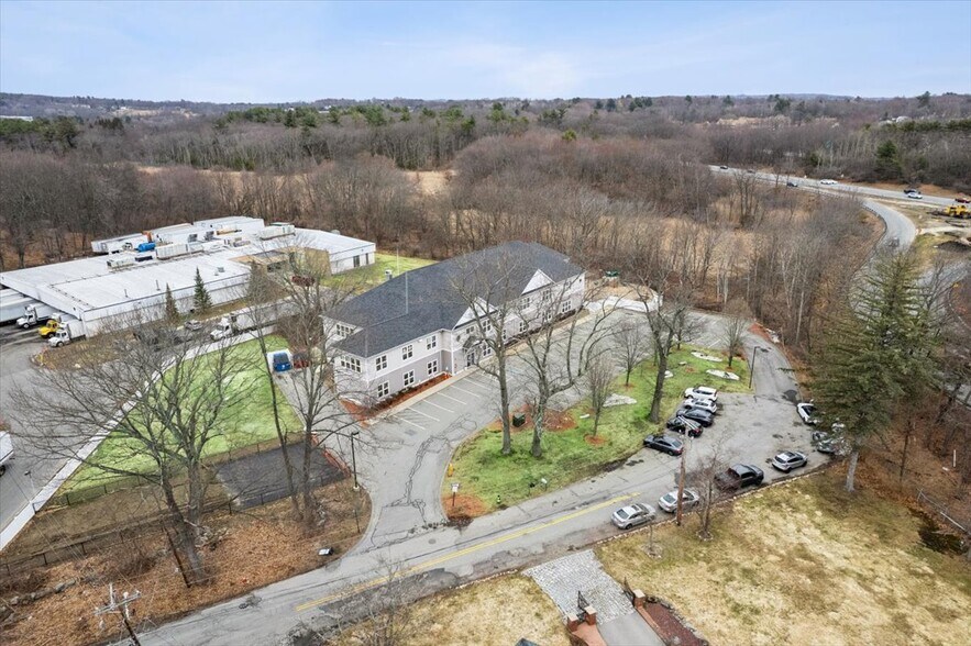 More Photos Of 443 W Lowell Ave, Haverhill Office For Sale