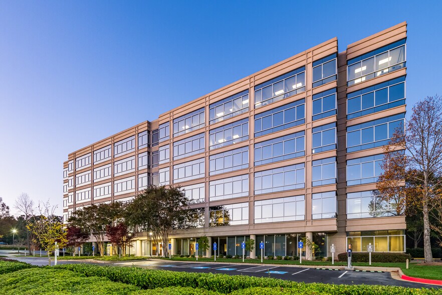 More Photos Of 11675 Rainwater Dr, Alpharetta Office For Lease
