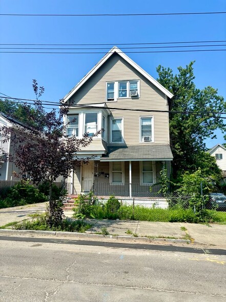 Primary Photo Of 4 Button St, New Haven Multifamily For Sale