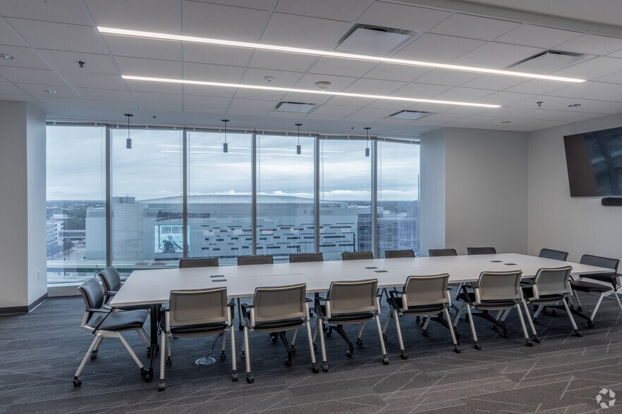 More Photos Of 333 S Garland Ave, Orlando Office For Sale