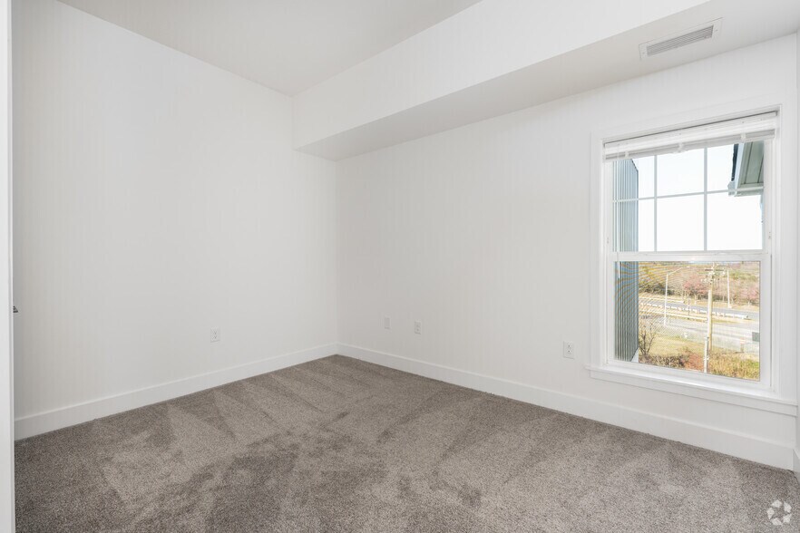 More Photos Of 214 Pier 1 Rd, Stevensville Apartments For Lease