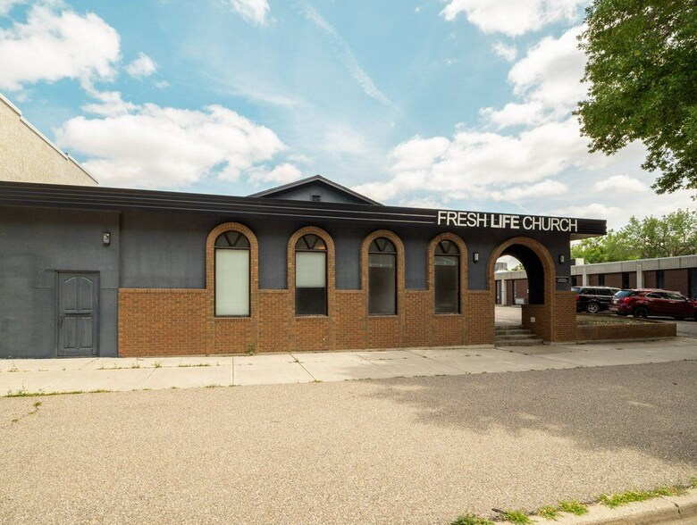 Primary Photo Of 327 10 St S, Lethbridge Religious Facility For Sale