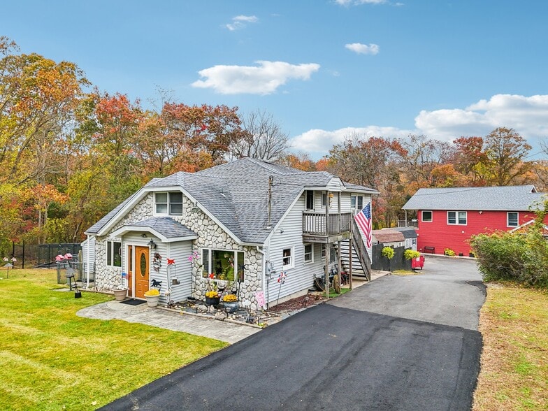 More Photos Of 170 S Hope Chapel Rd, Jackson Specialty For Sale