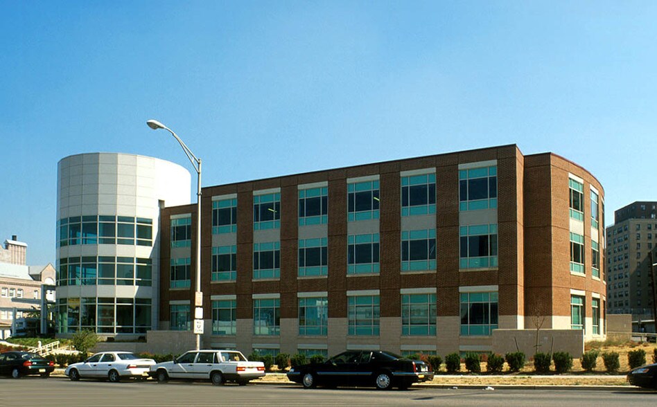 More Photos Of 310 Central Ave, East Orange Medical For Lease