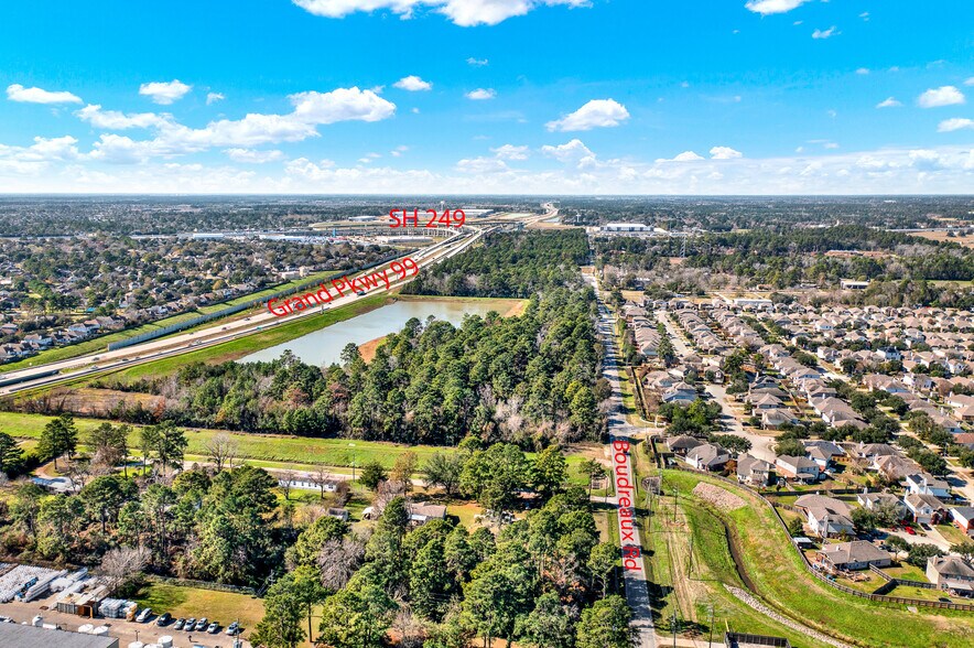 More Photos Of 11709 Boudreaux Rd, Tomball Storefront For Lease