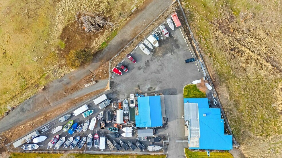 More Photos Of 1810 SW Highway 97, Madras Auto Dealership For Sale