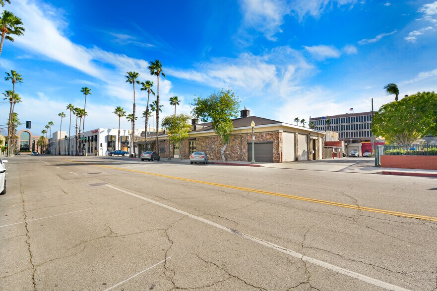 More Photos Of 401 W 4th St, San Bernardino Bank For Sale