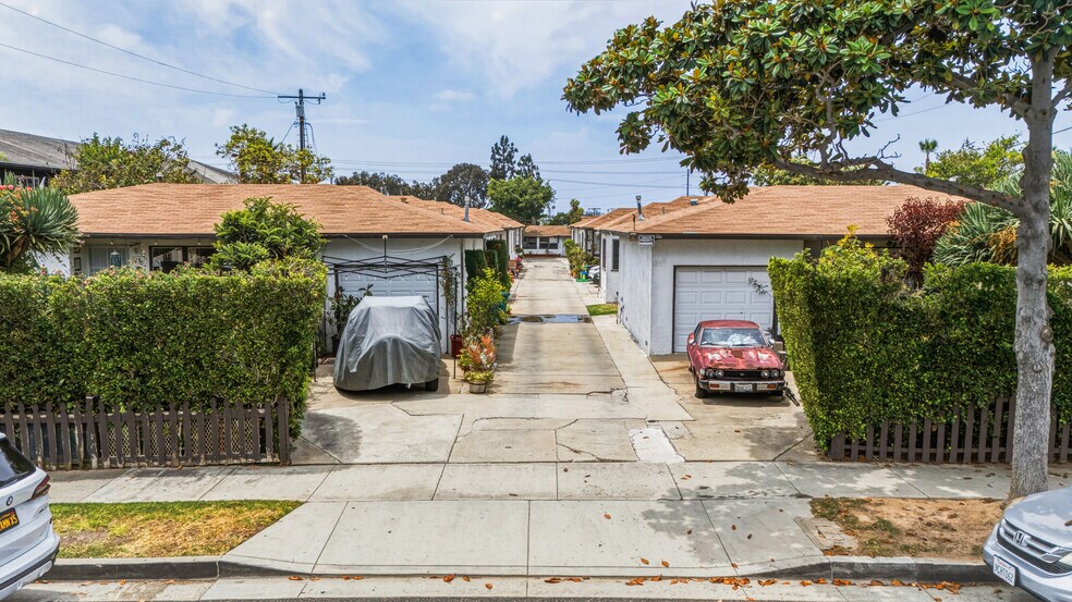 More Photos Of 949 N Cedar St, Inglewood Apartments For Sale