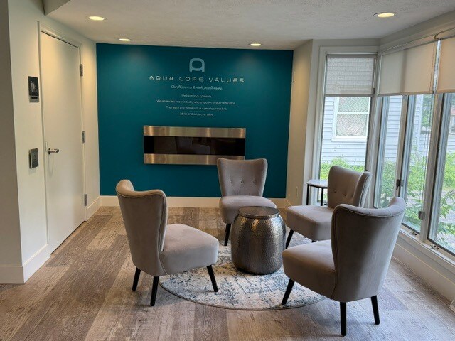 More Photos Of 1219 E Saginaw St, Lansing Medical For Sale
