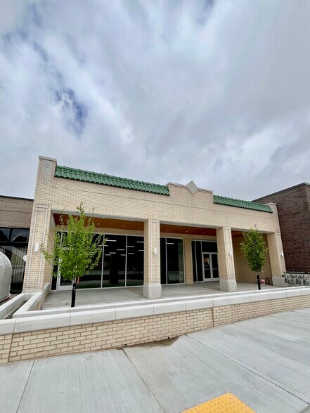 Primary Photo Of 1738 S Boston Ave, Tulsa General Retail For Lease