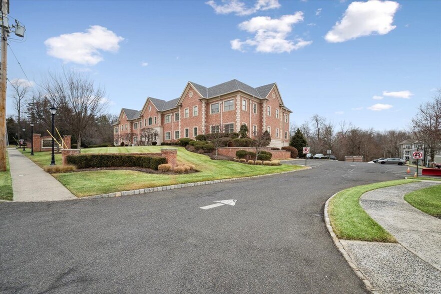 More Photos Of 58 Mount Bethel Rd, Warren Office For Lease