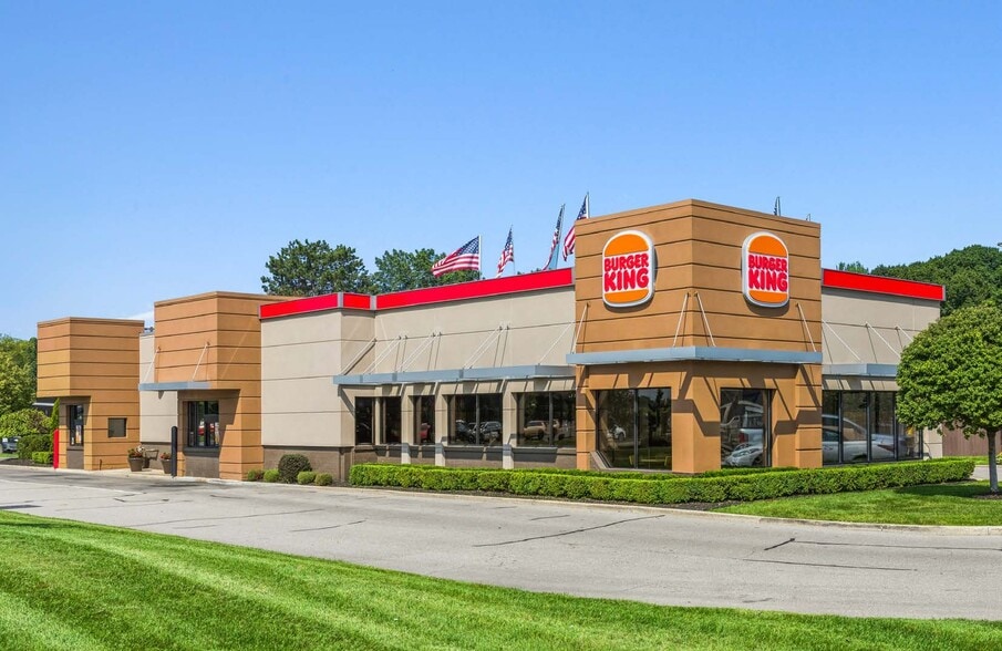 Primary Photo Of 4626 Red Arrow Hwy, Stevensville Fast Food For Sale