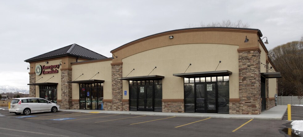 More Photos Of 968 W South Jordan Pky, South Jordan Freestanding For Lease