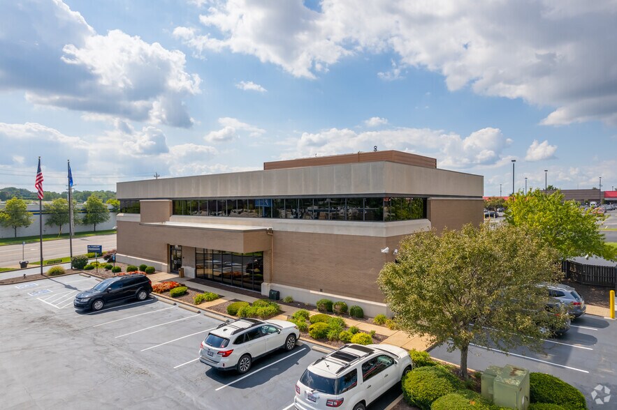 More Photos Of 11977 St. Charles Rock Rd, Bridgeton Unknown For Lease